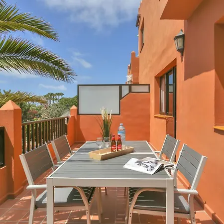 Oasis Royal 2 Bedrooms Ground Floor *